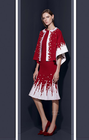 ILOVEPRETTY杨娟针织绣珍珠点缀廓形袖修身鱼尾裙红色套装
